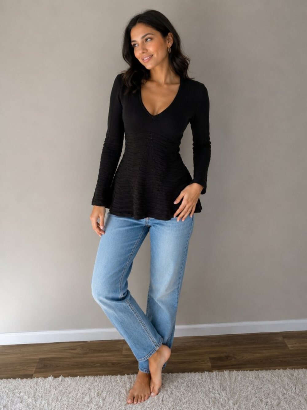 Leon Max Limited Edition Black Ribbed Knit V-Neck Long Sleeve Top – XS – NWT